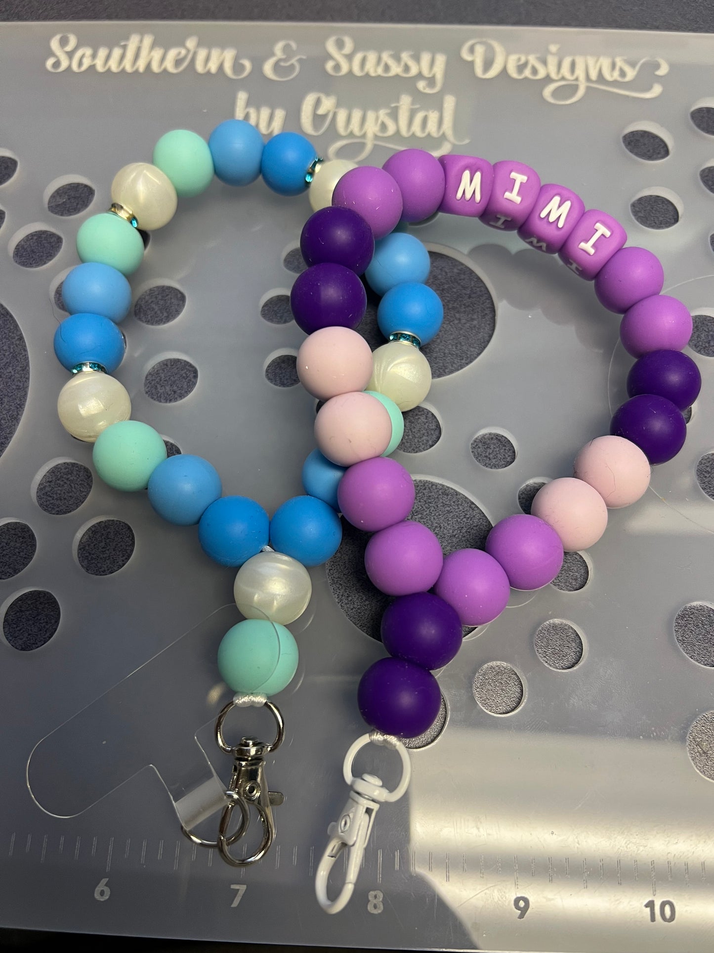 Teardrop phone wristlet