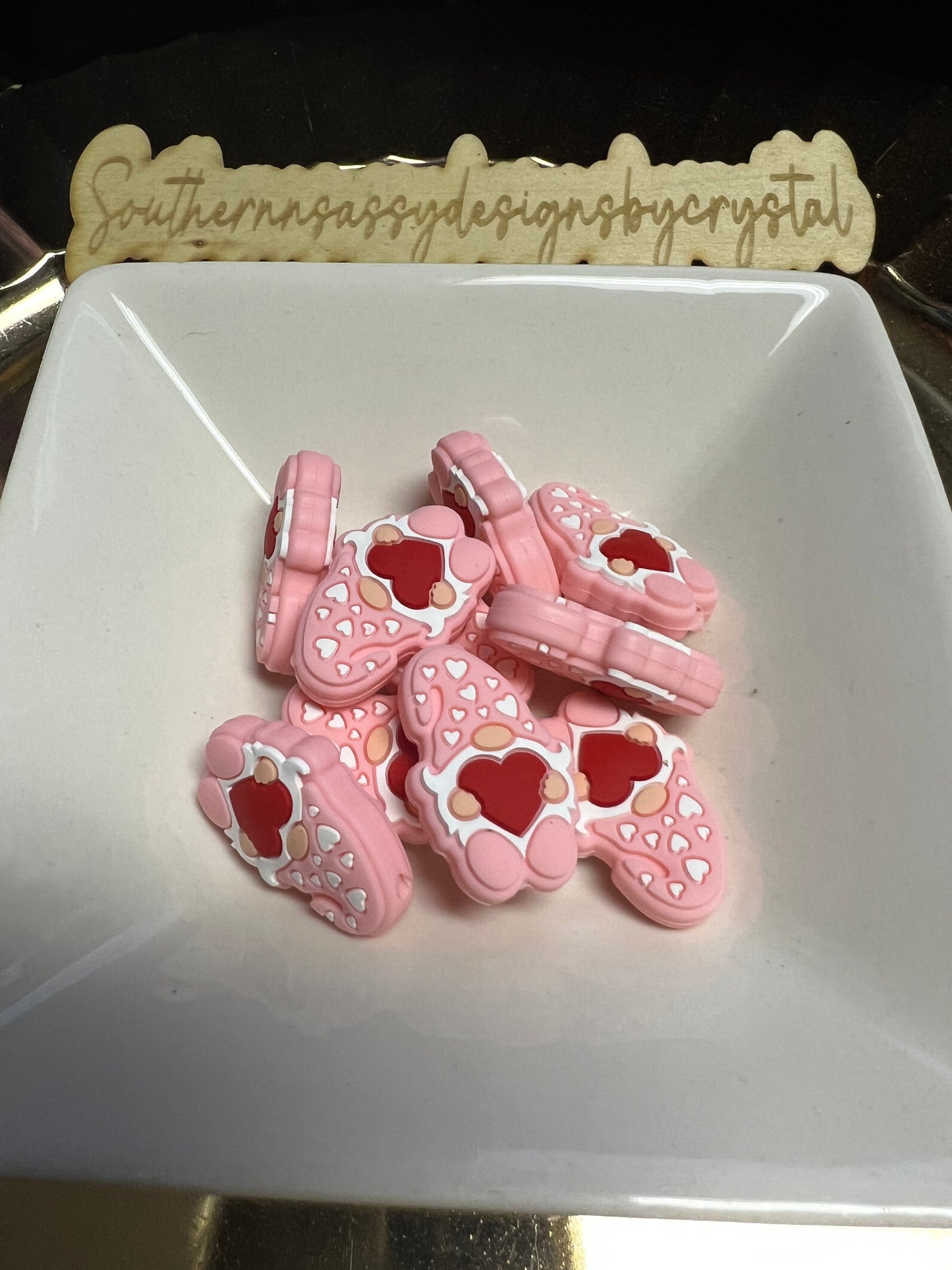 Gnome with heart (valentines)