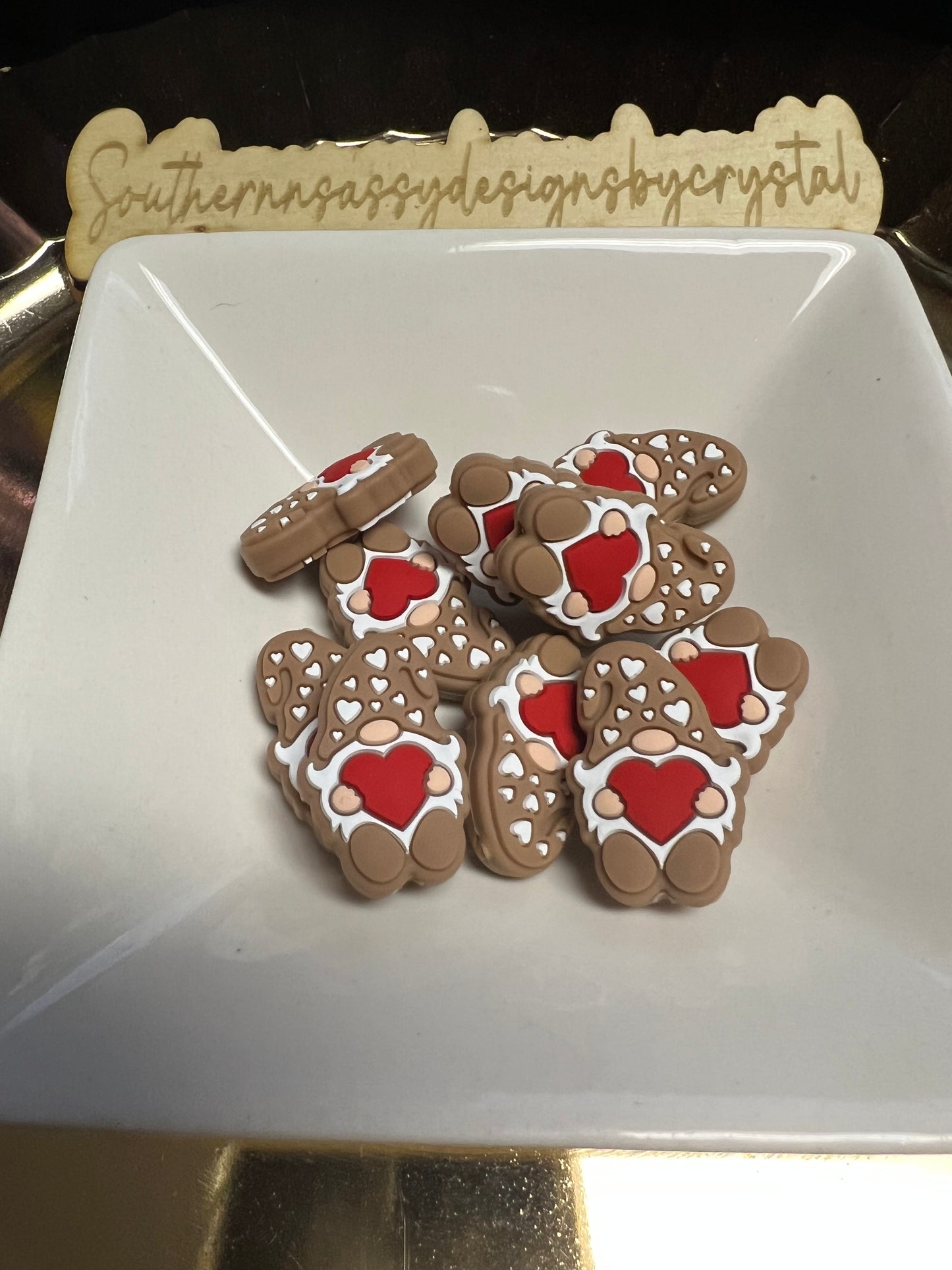 Gnome with heart (valentines)