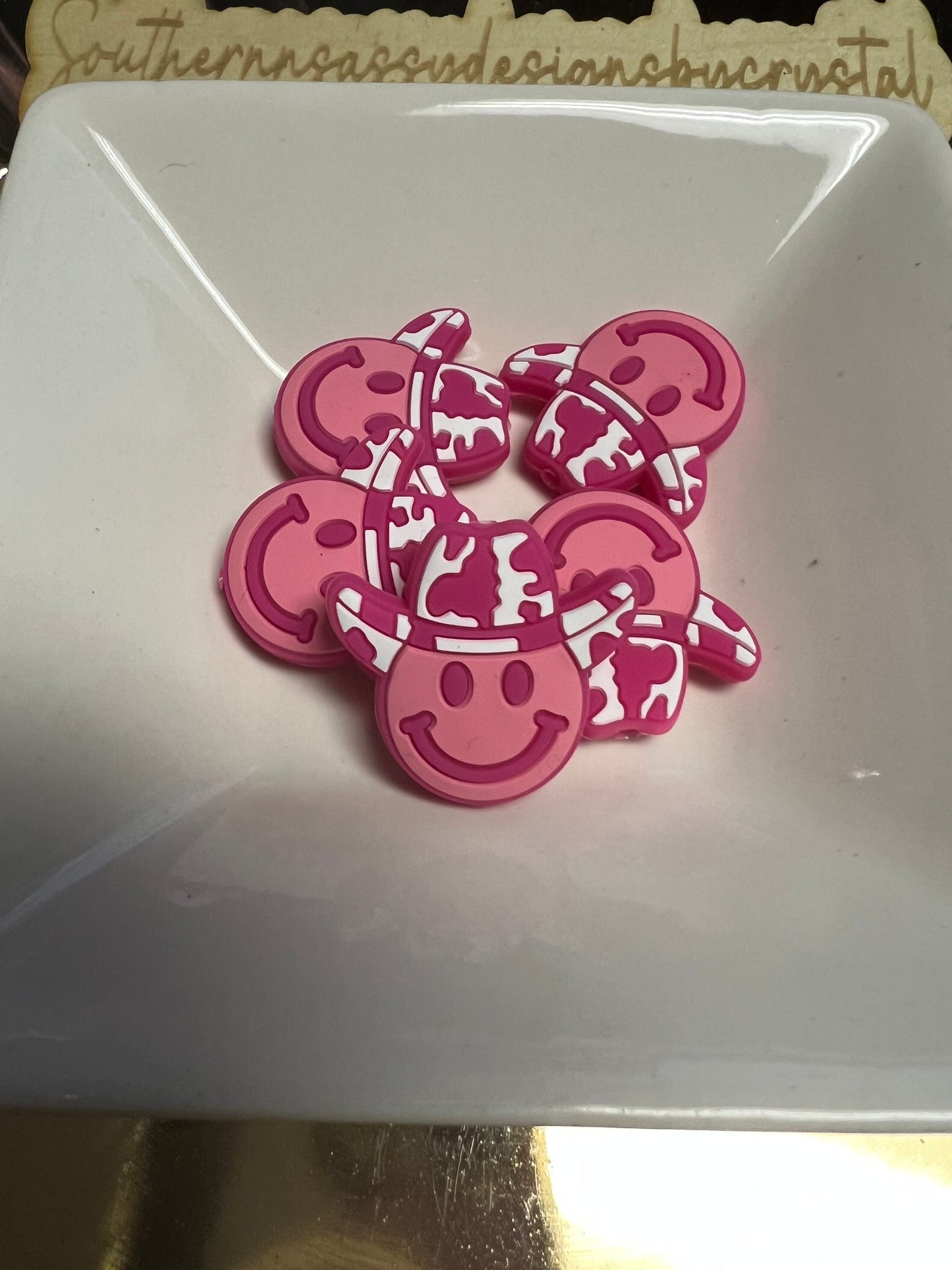 Smiley face with cowboy hat