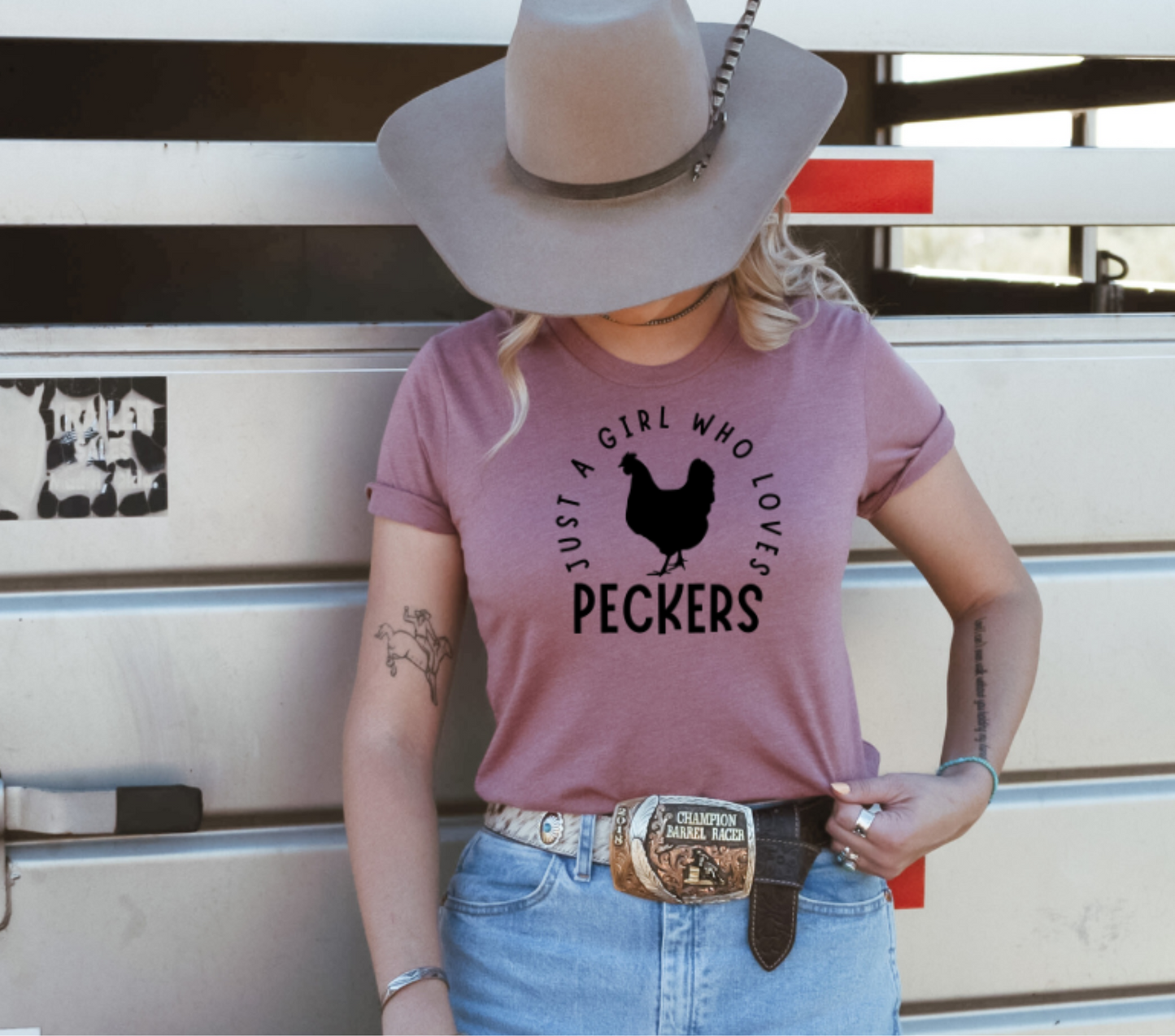 Just a girl who loves peckers